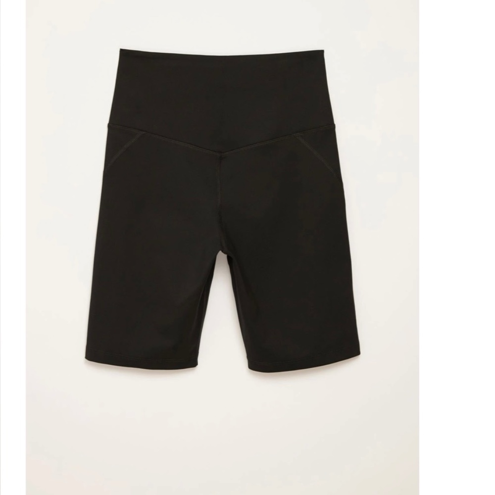 NWOT XS Girlfriend Collective Black High-rise Biker Shorts